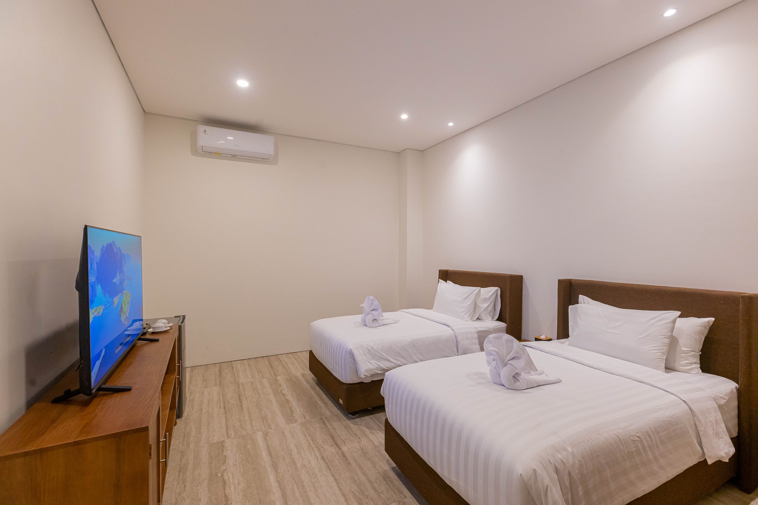 Deluxe Room 3